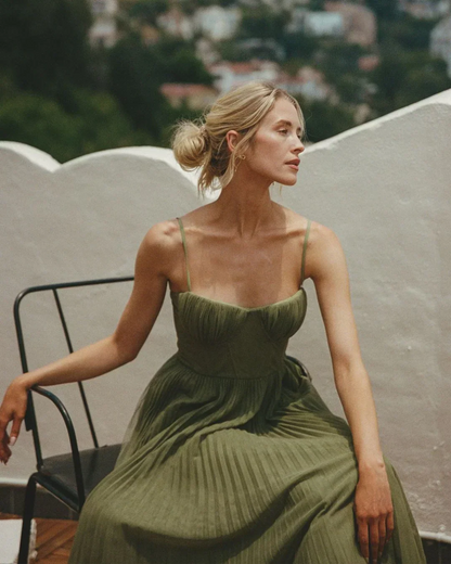 Saraluna Olivia Dress – Modern Elegance With an Open Back